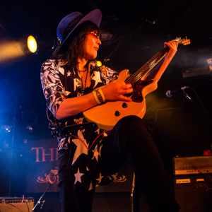 lamama_20020104_tetsu_002